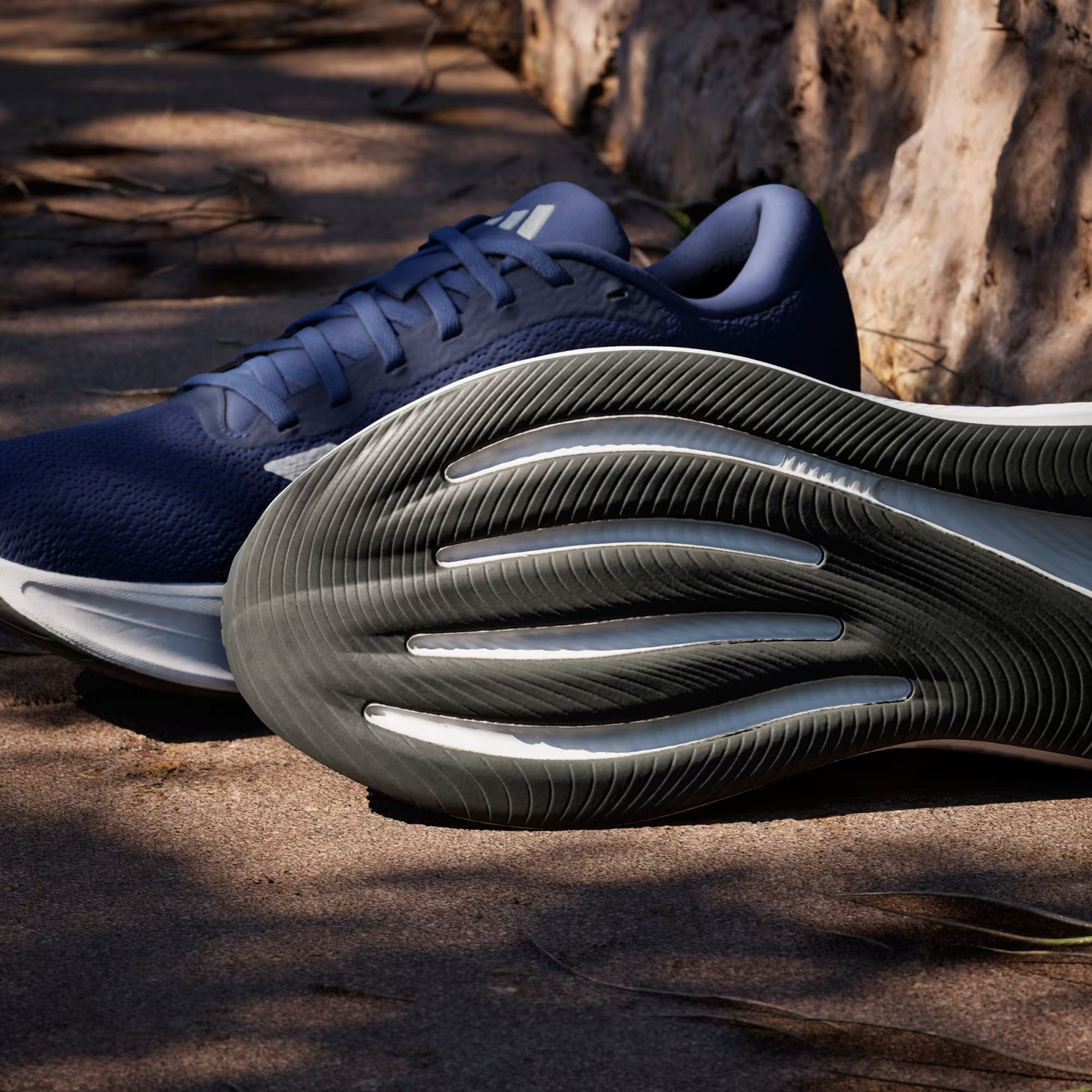 Zapatillas RESPONSE RUNNER 2