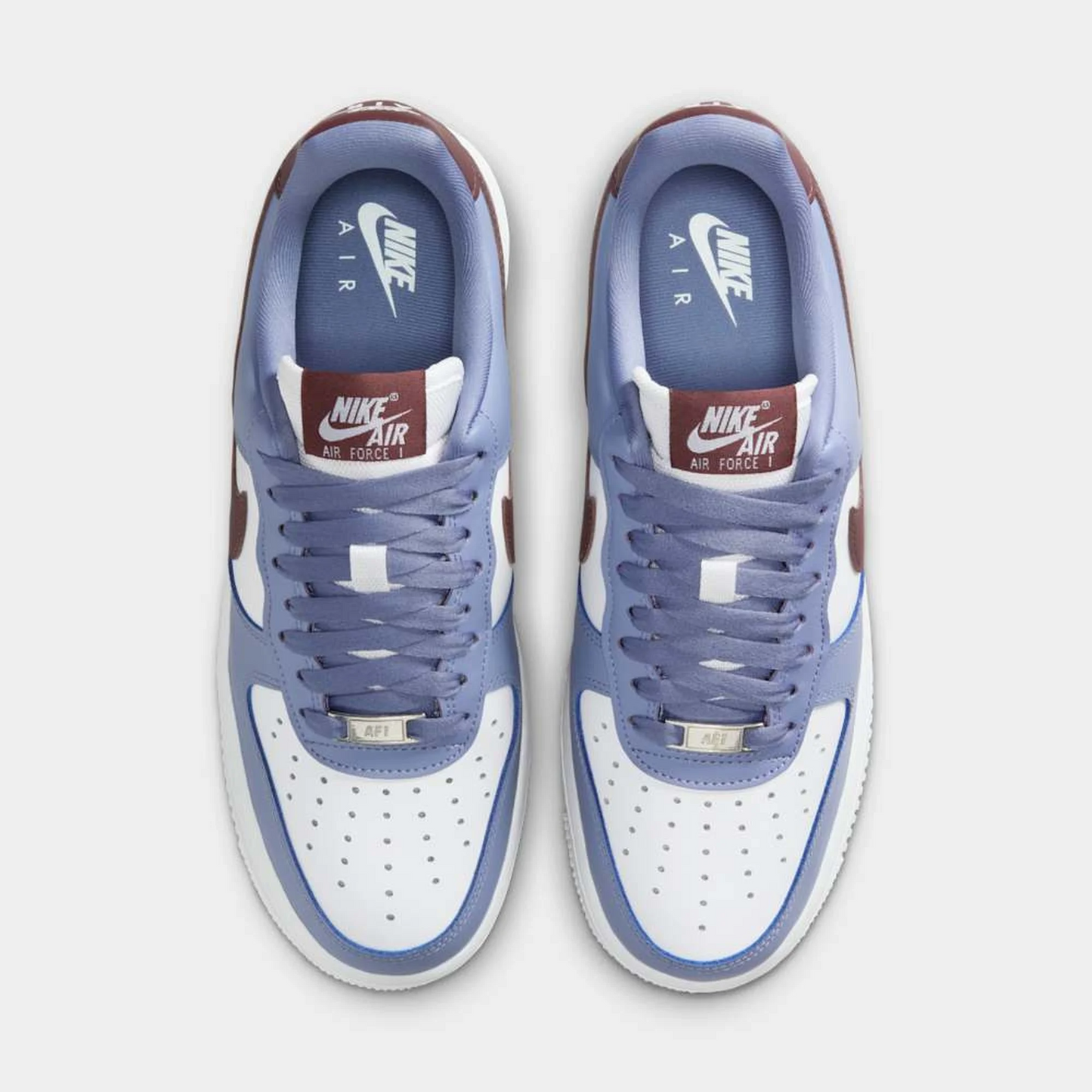 NIKE AIR FORCE 1 '07