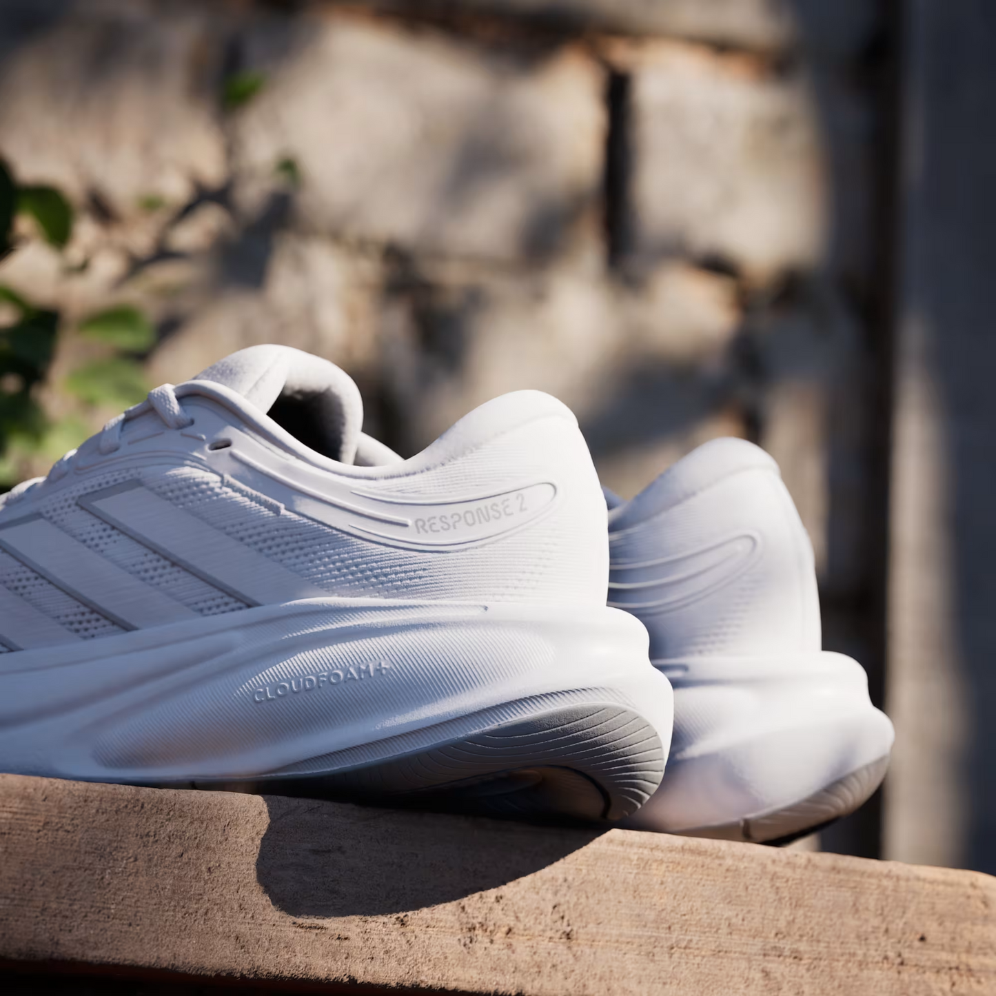 ZAPATILLAS DE RUNNING RESPONSE 2
